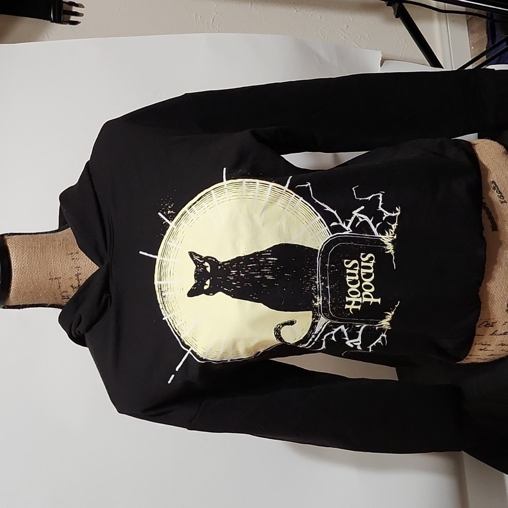 Disney hoodie junior's size small 3/5